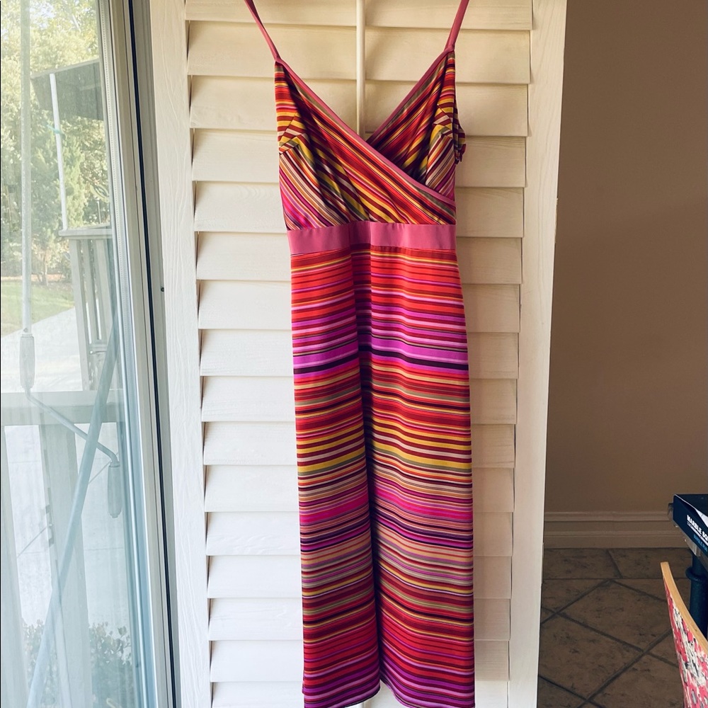 ✨Banana Republic midi length elegant silk multi strip colored dress